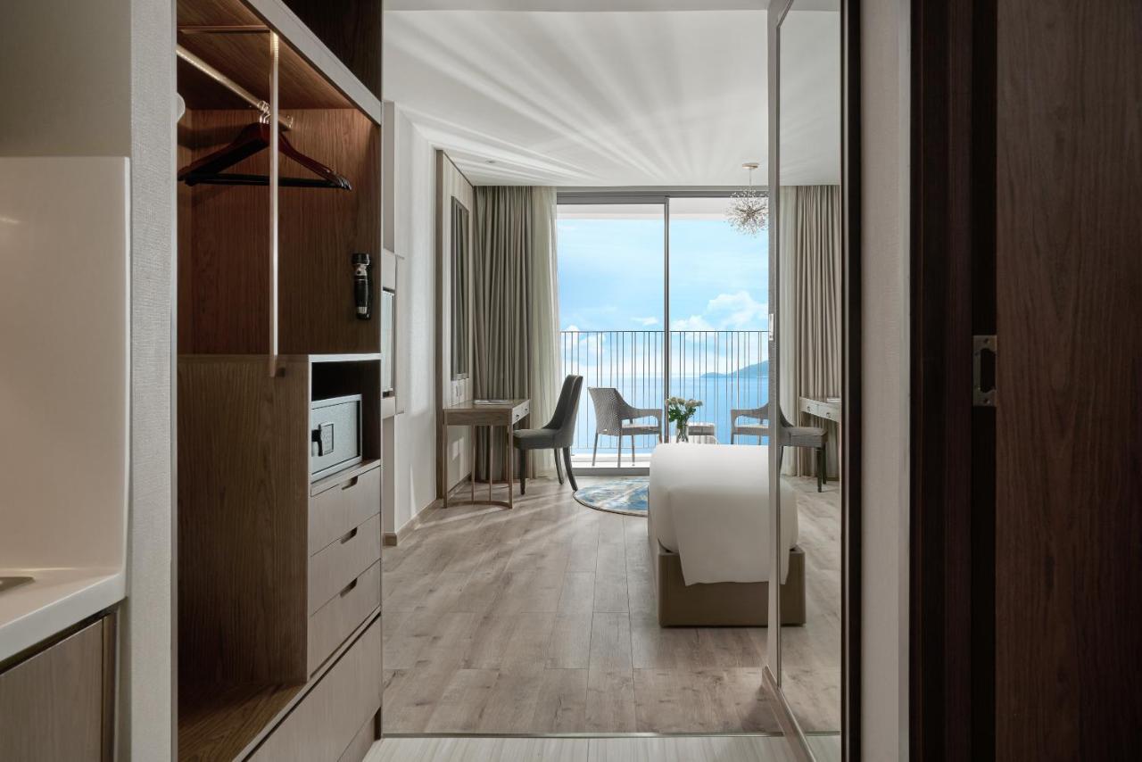 Capital Beachfront Nha Trang Buitenkant foto