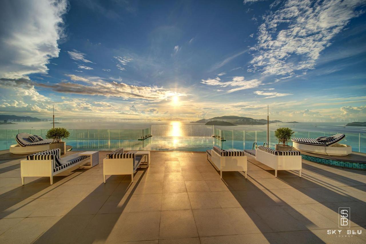 Capital Beachfront Nha Trang Buitenkant foto