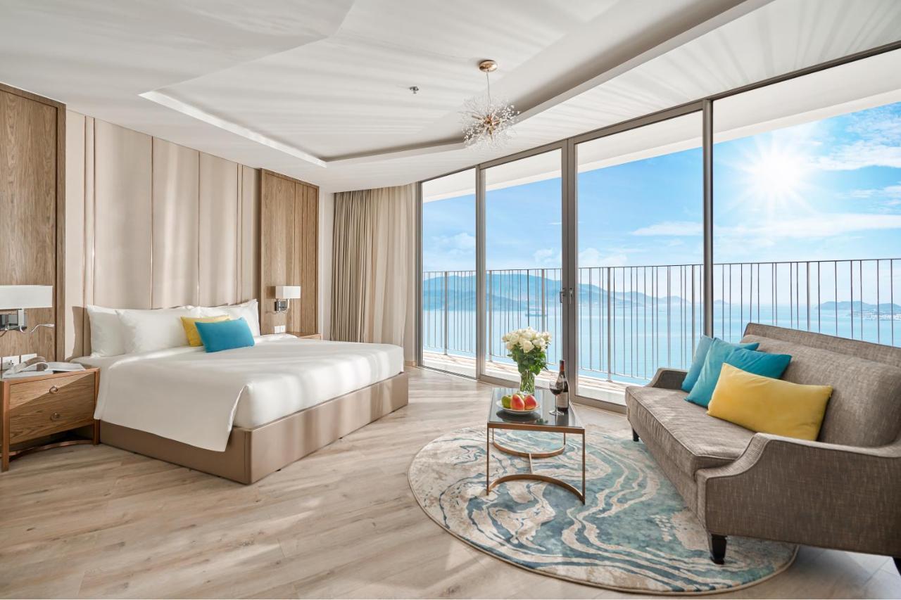 Capital Beachfront Nha Trang Buitenkant foto